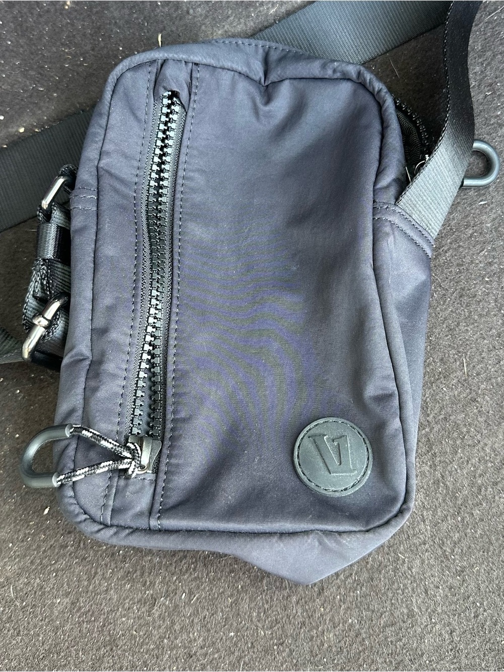 Vuori All Around Crossbody Bag